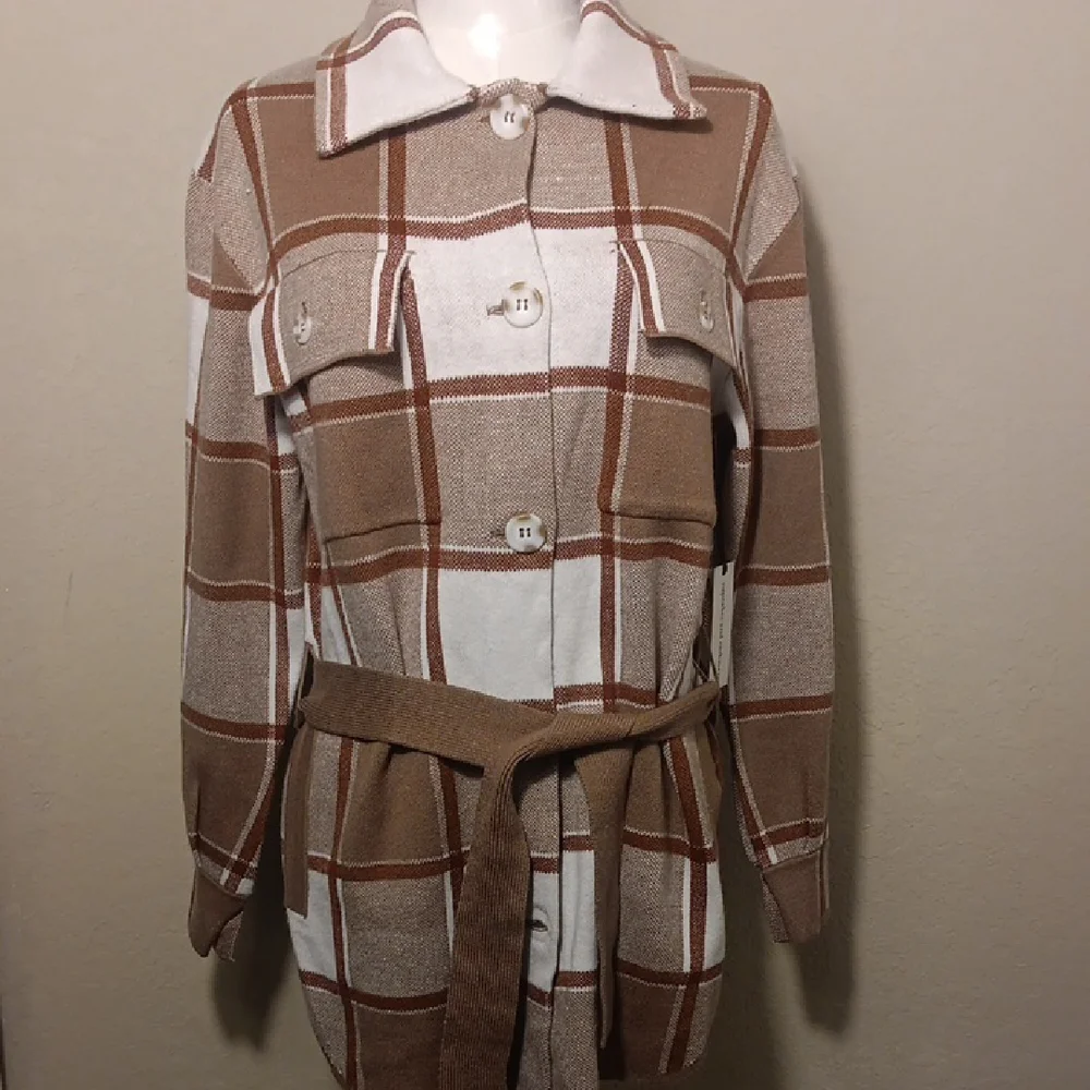 NWT Cupcakes & Cashmere Caramel Plaid Belted Shacket Coat Small
